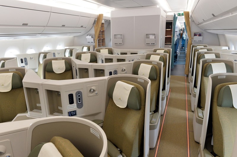 Can canh sieu may bay A350-900 thu 8 cua Vietnam Airlines-Hinh-5